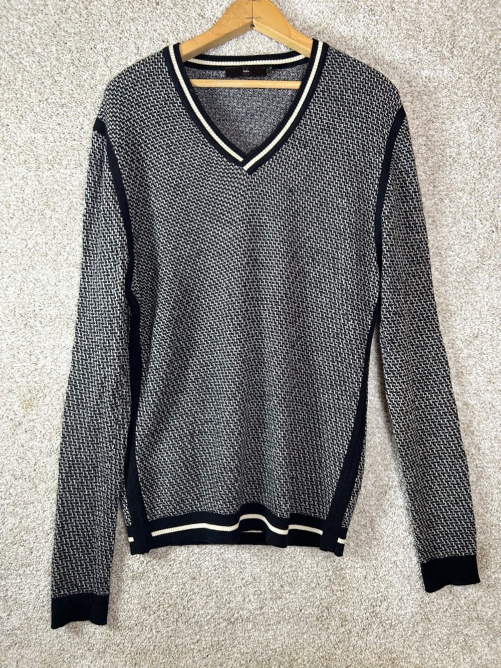 Zegna Men’s Black and White V Neck Wool Sweater Size L